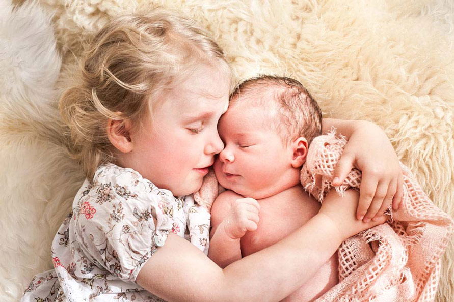 geschwister fotoshooting baby