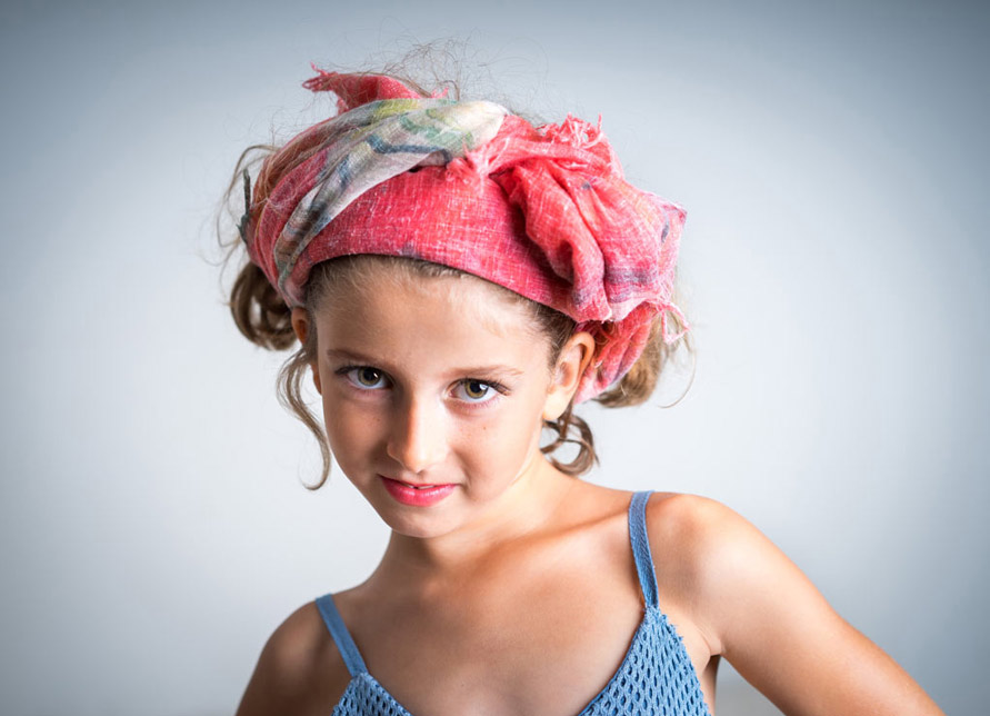 Kinder Foto Kindermodel shooting Berlin, Porträt Mädchen